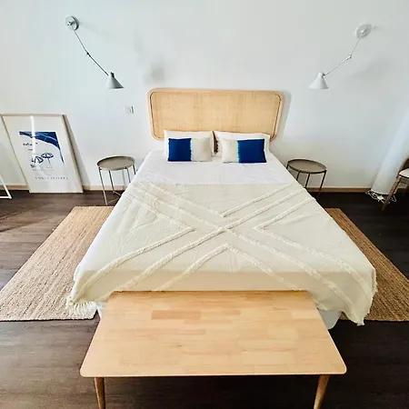 Apartman California Front