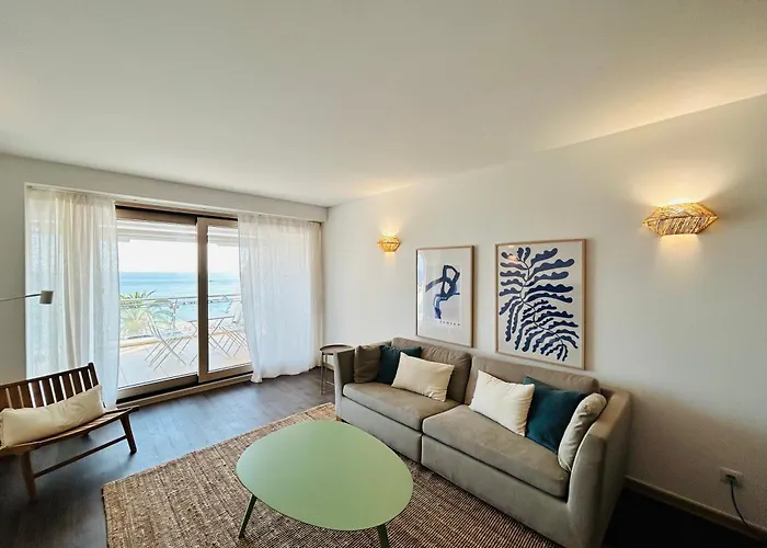 California Front Sesimbra